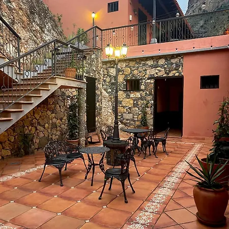 Tamahuche Rural 3*